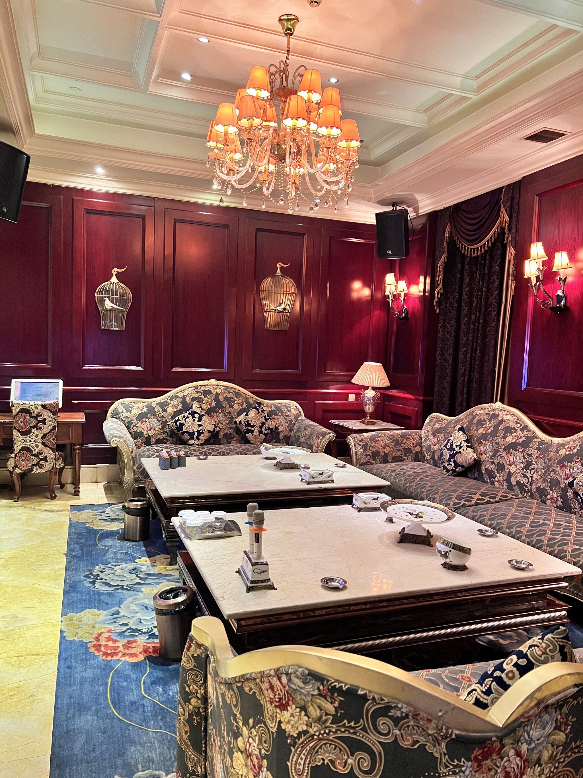 郑州商务ktv及其含义解析-登封市ktv预定